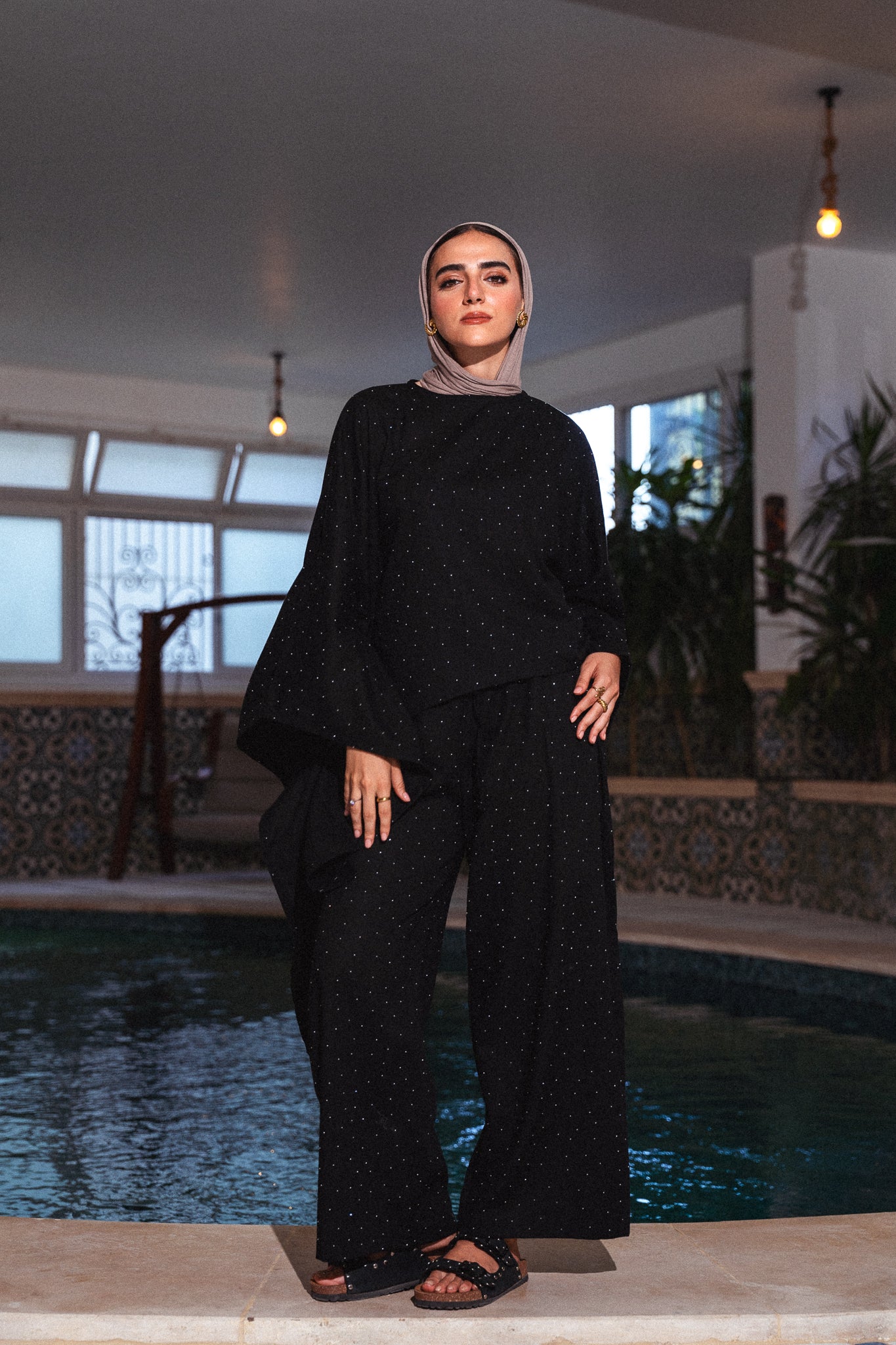 Dazzled Zomorod Set - Black