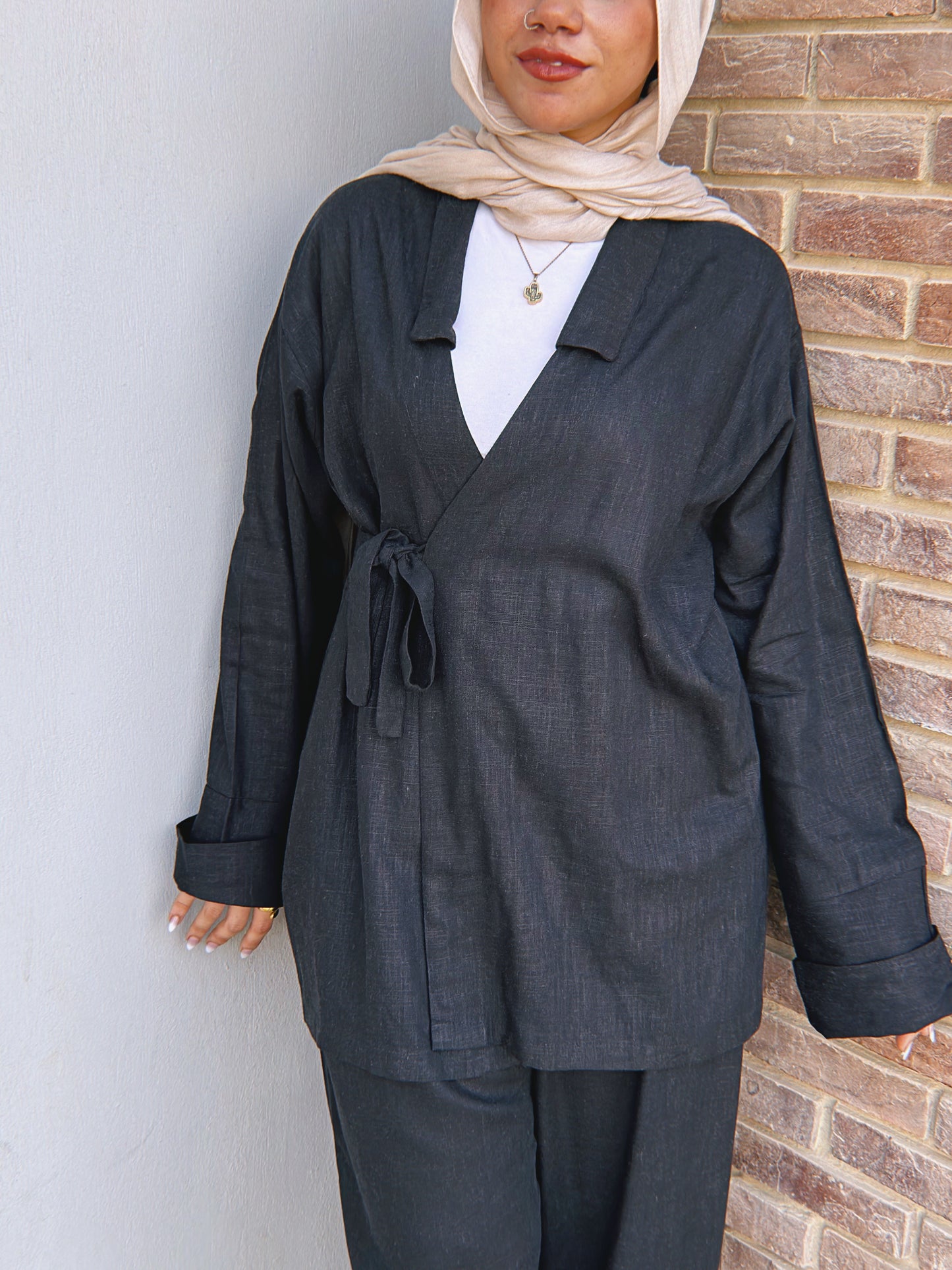 Subtle Kimono - Black