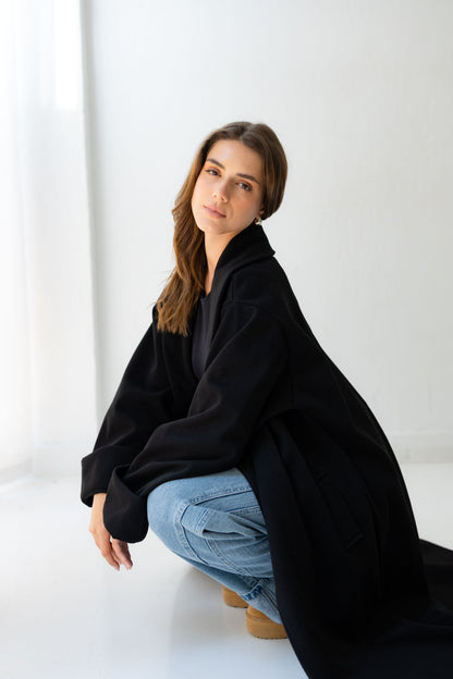 All Eyes Here Coat - Black