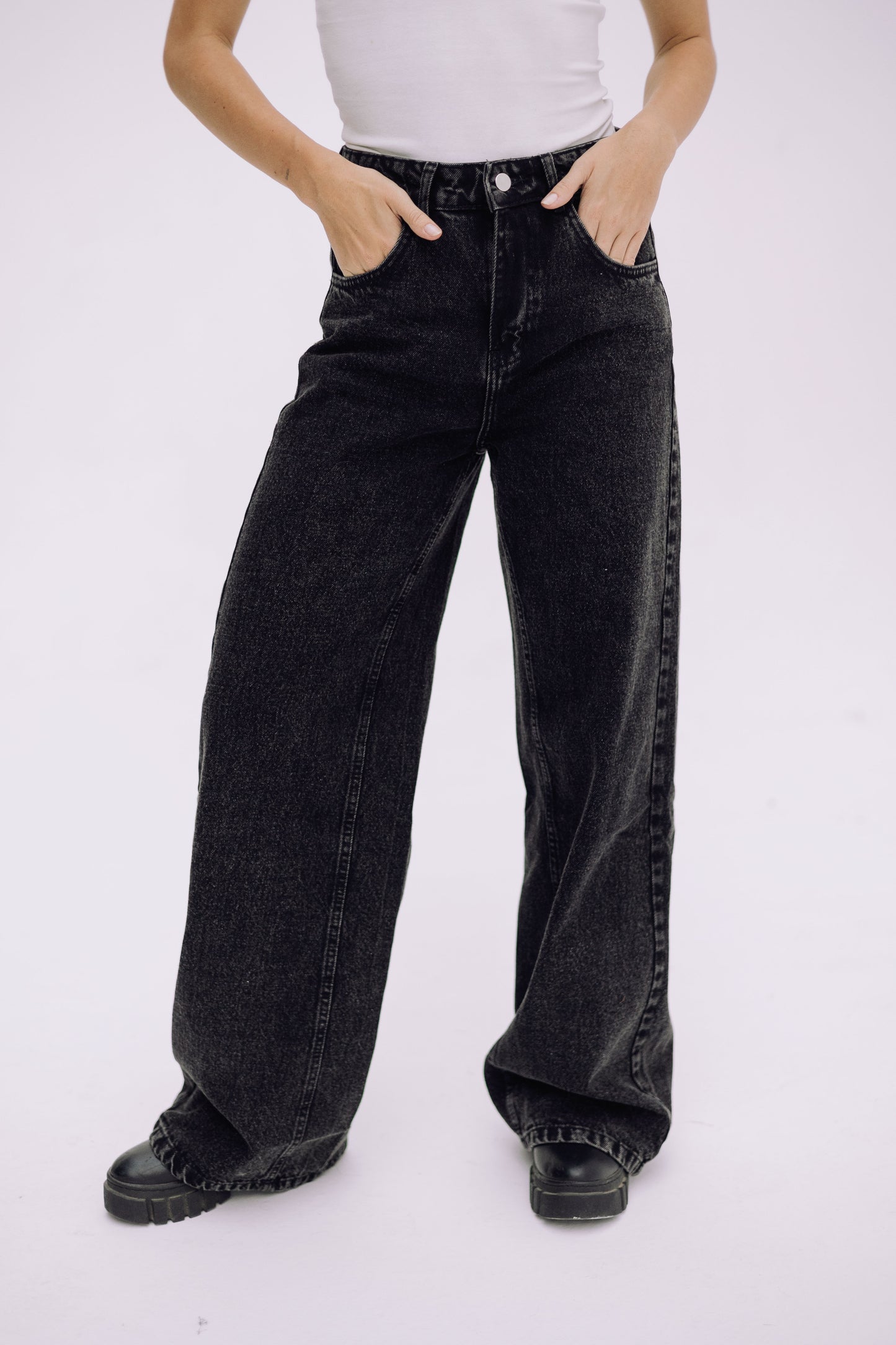 Wide Flow Denim Pants - Ash Black