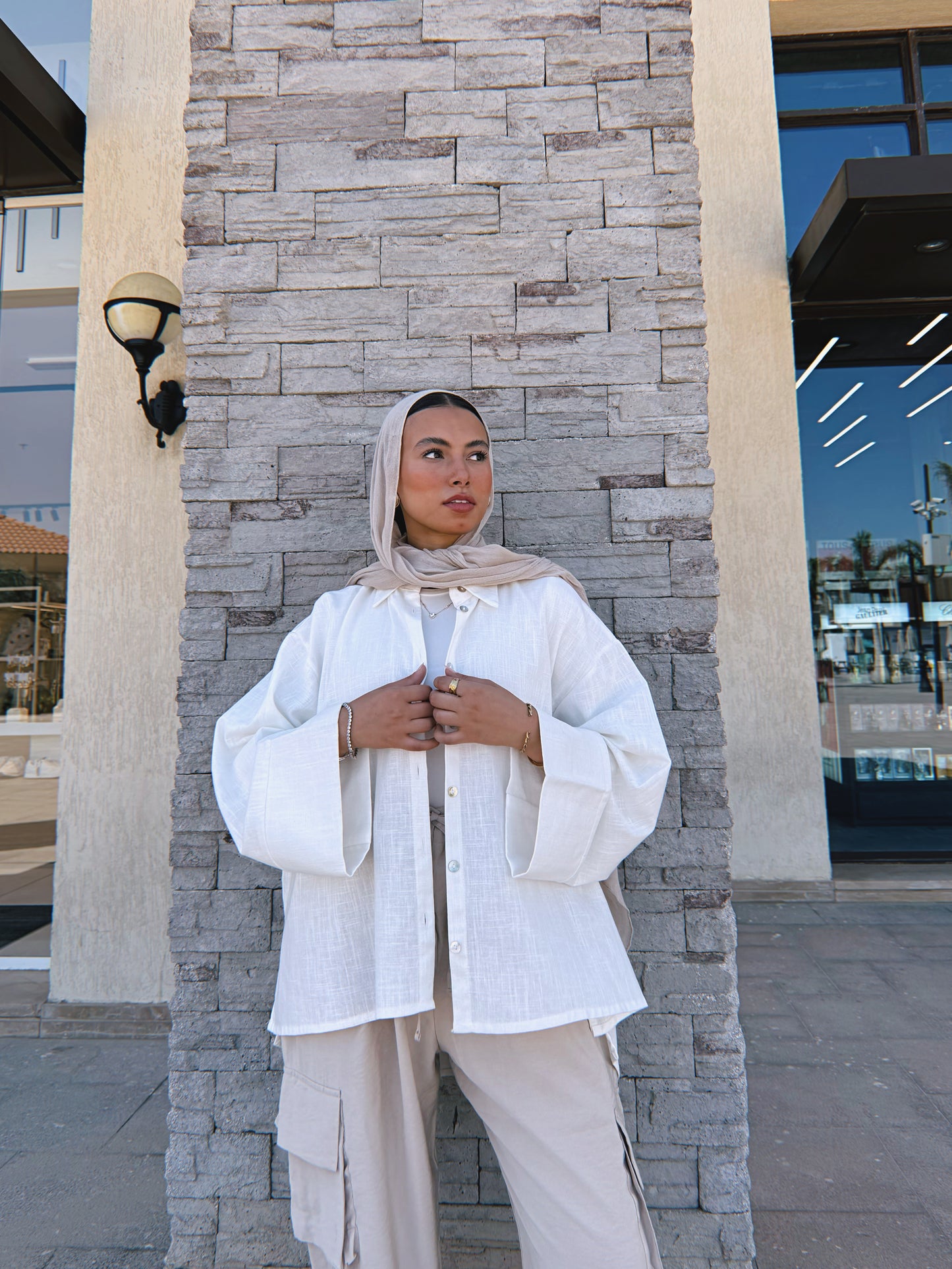 Ease Shirt - White