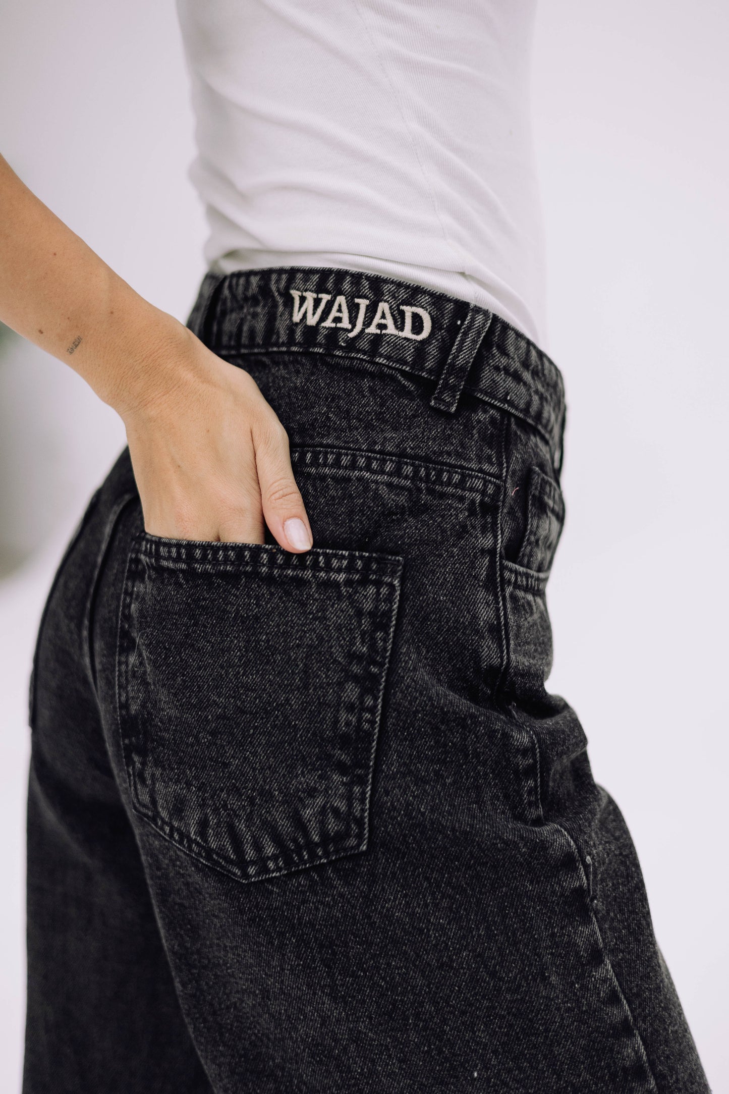 Wide Flow Denim Pants - Ash Black