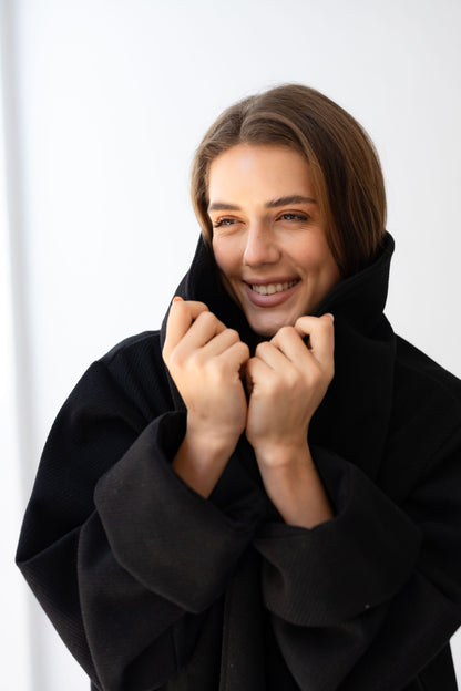 All Eyes Here Coat - Black