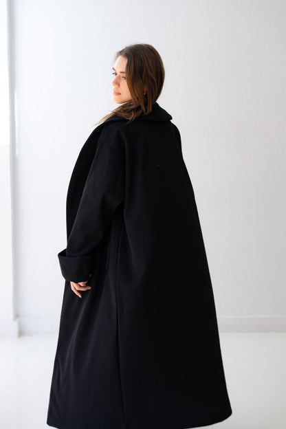 All Eyes Here Coat - Black