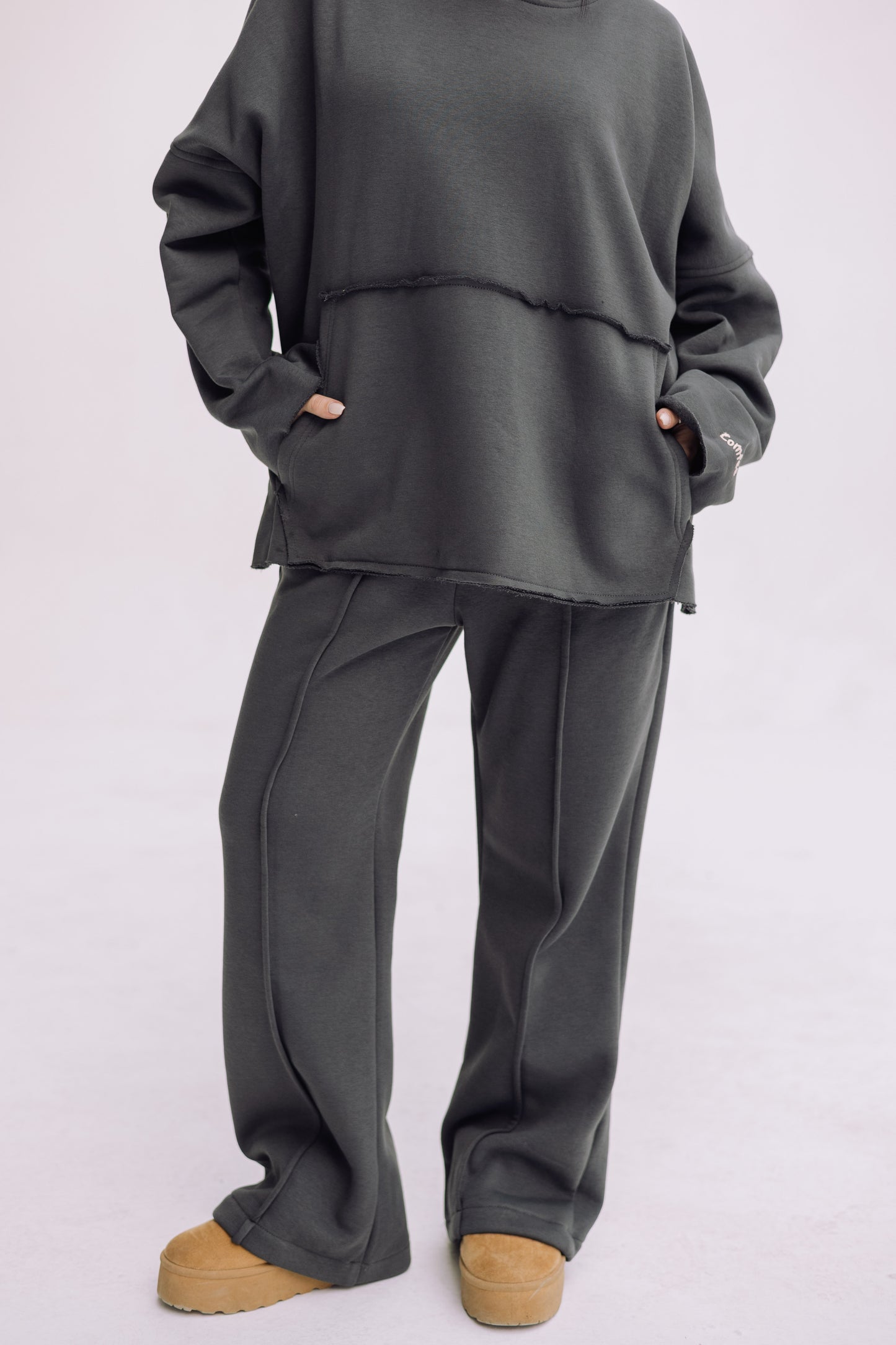 Comfee Set - Charcoal Grey