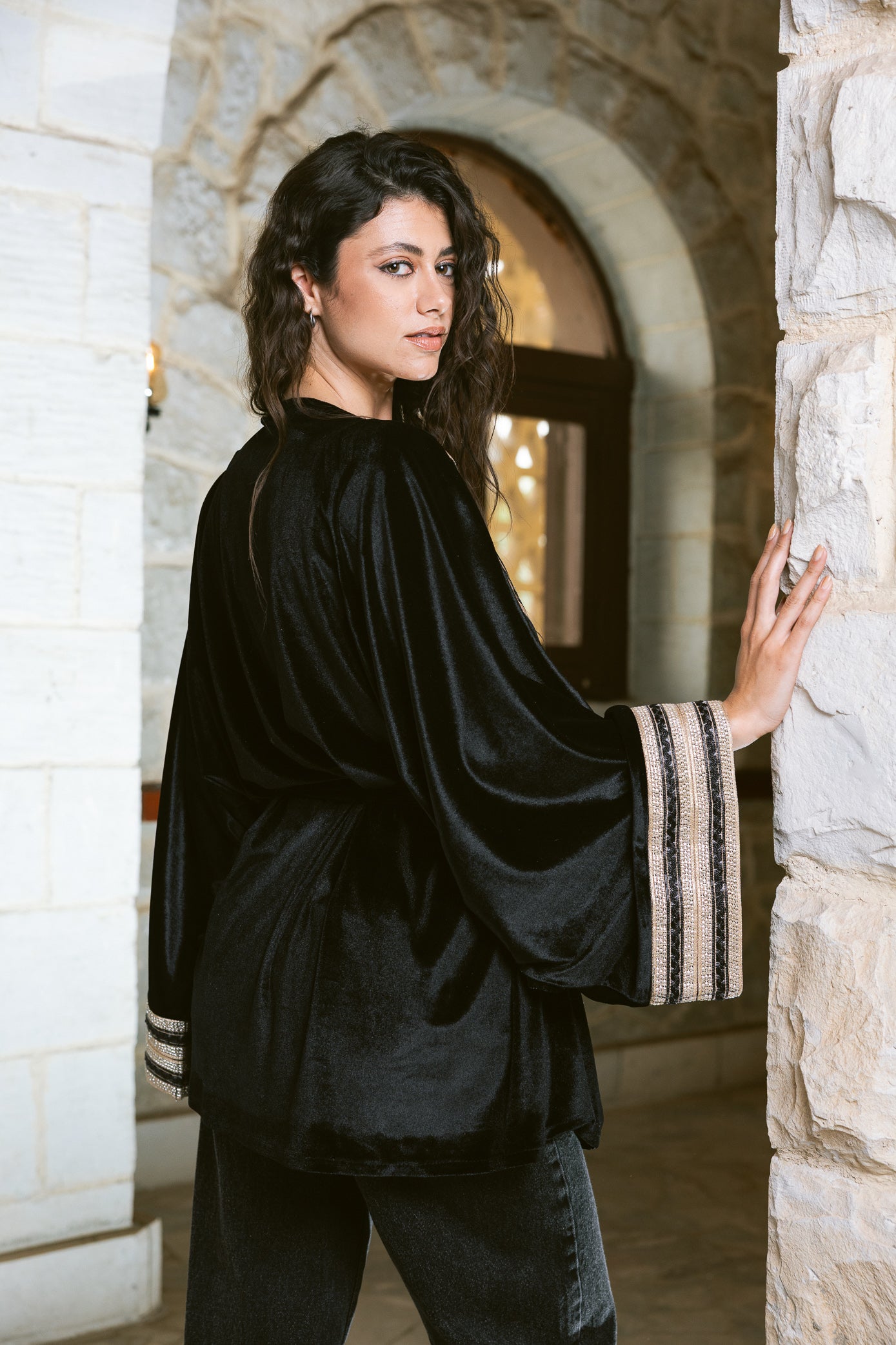Qamar Kaftan - Black
