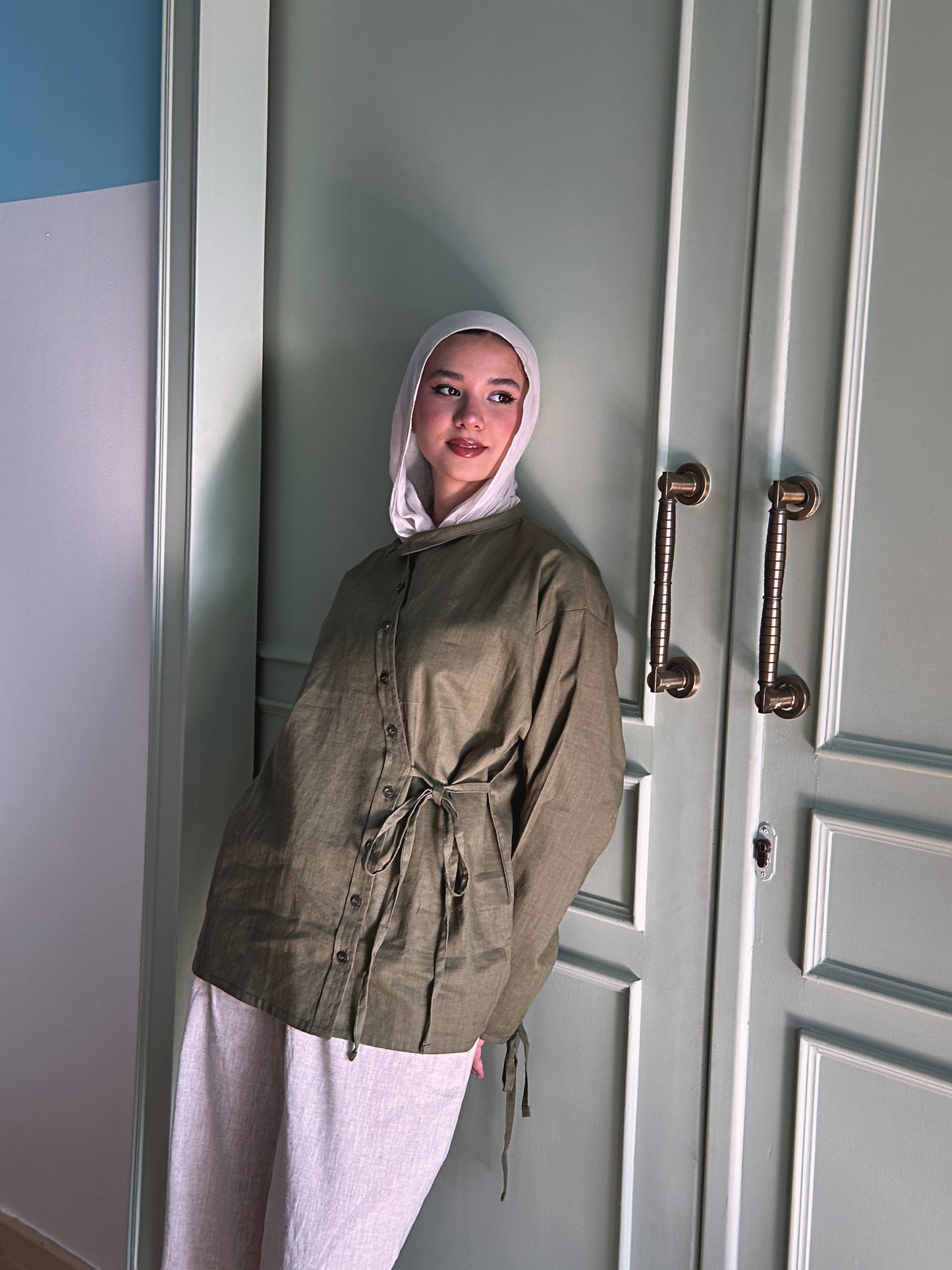Side Bow Linen Shirt - Moss