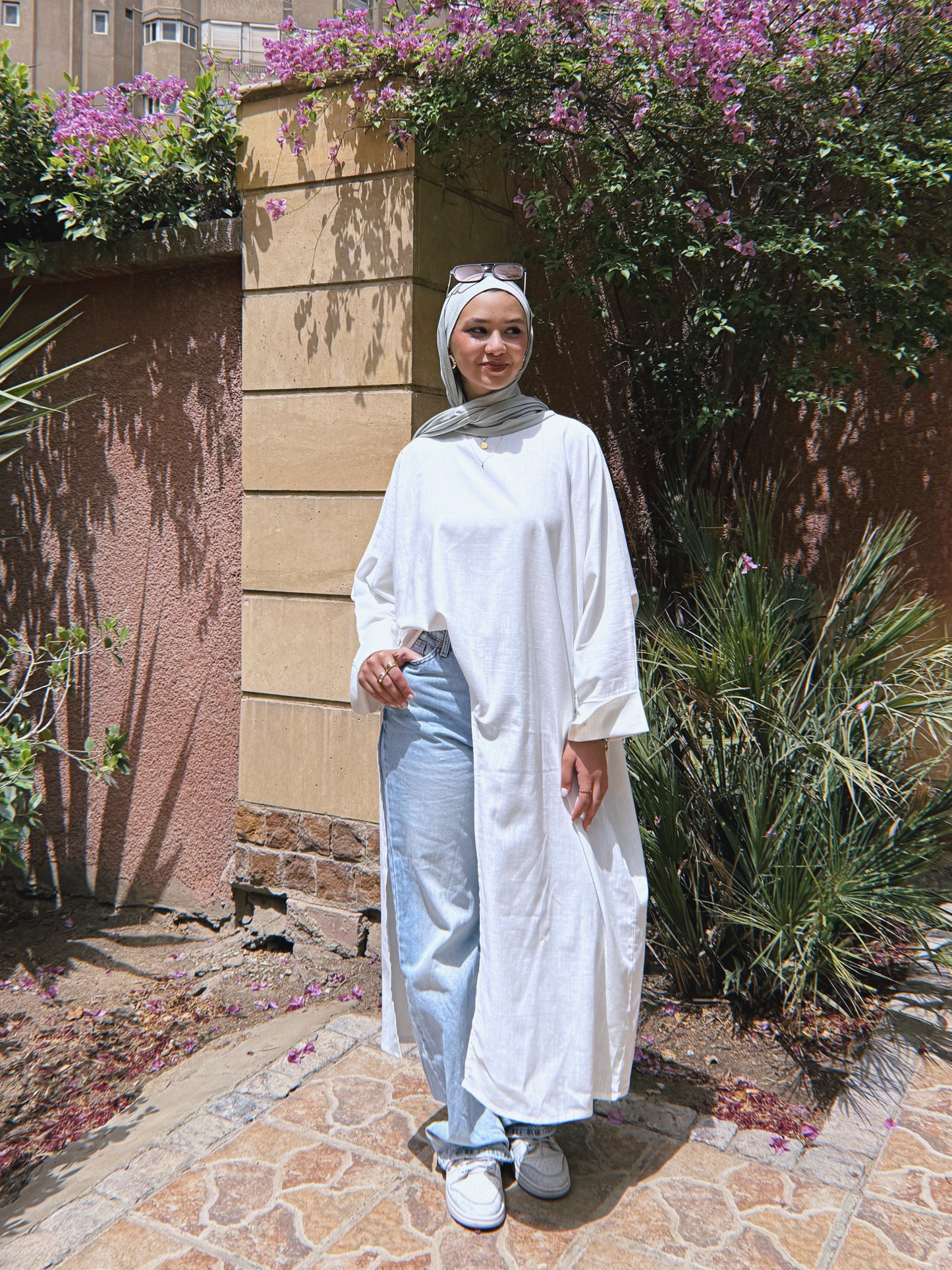 Asilah Top - White