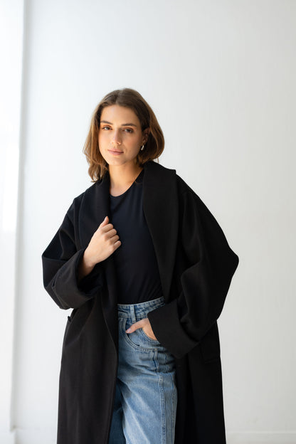 All Eyes Here Coat - Black