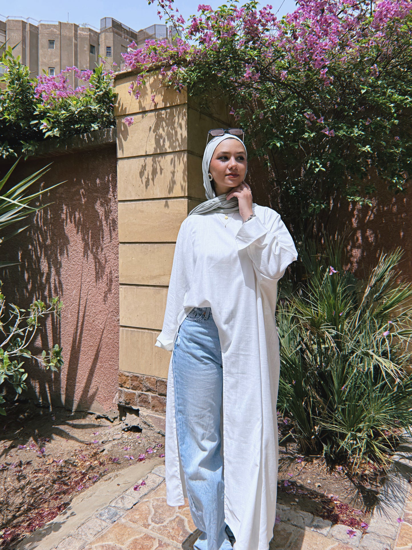 Asilah Top - White
