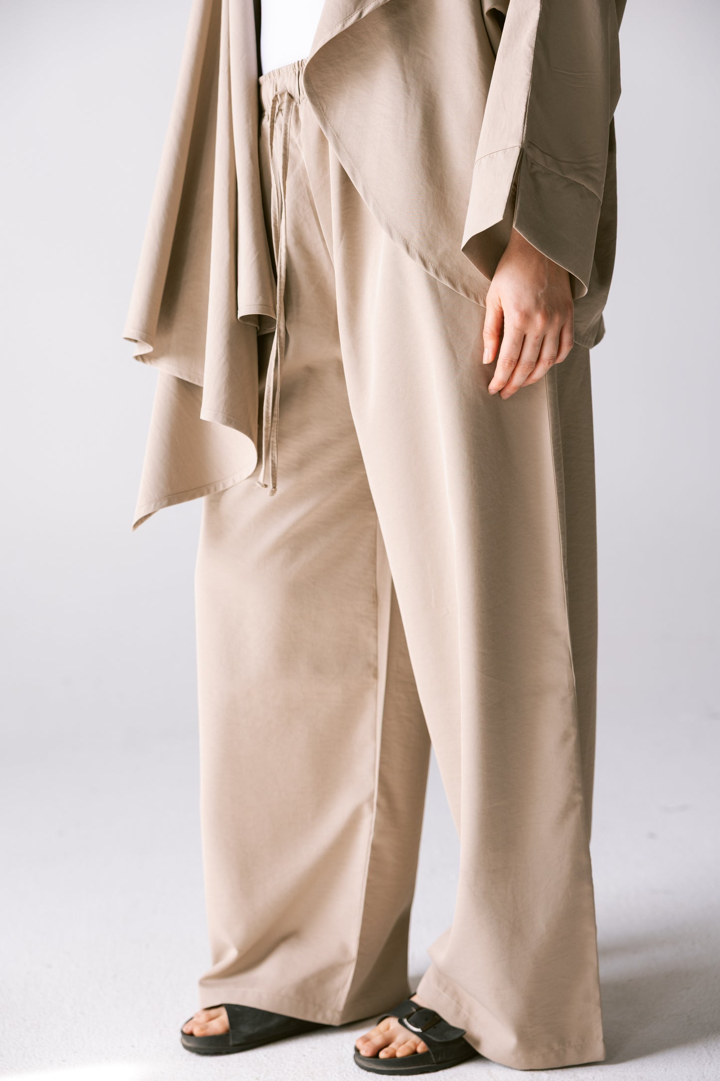 Main Character Set - Beige