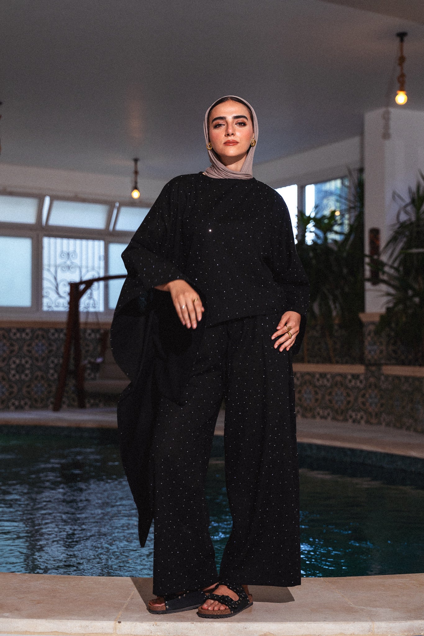Dazzled Zomorod Set - Black