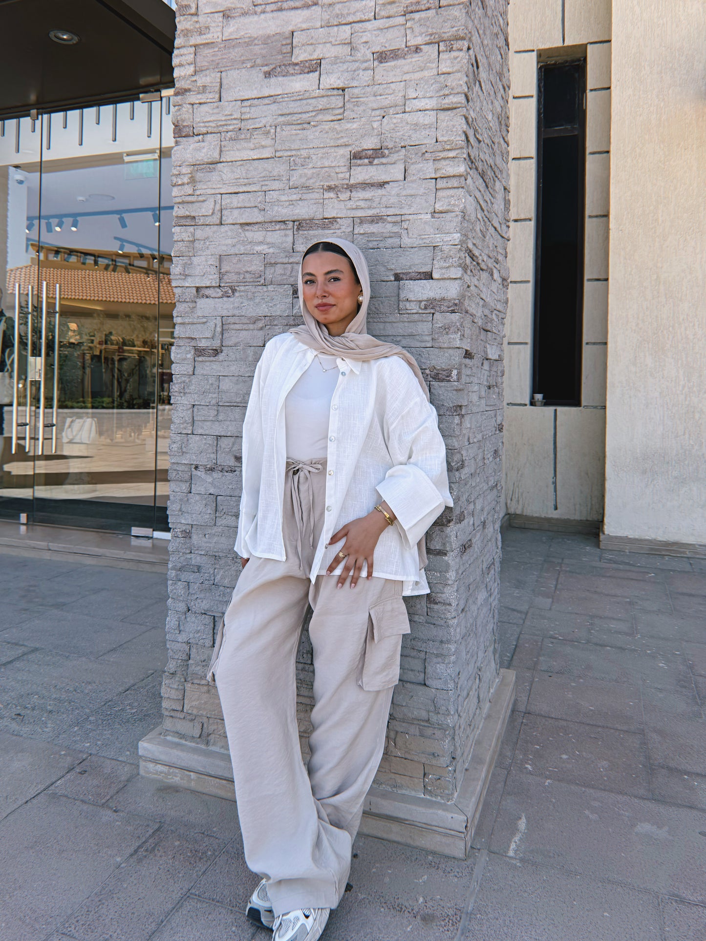 Ease Shirt - White
